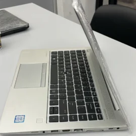 HP 840 i5 8th Generation  RAM8 256 GB